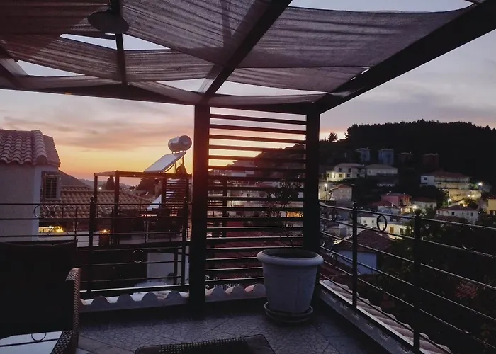 Stefanos House
